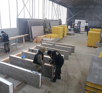 Январь 2018 года. Начат серийный выпуск СИП панелей и домокомплектов на новых площадях.